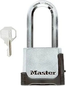 Master Lock M176XDLHCCSEN Magnum 2-Inch Resettable Combination Padlock with Key