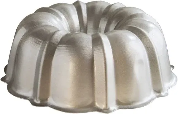 Nordic Ware Original Bundt Baking Pan, Original