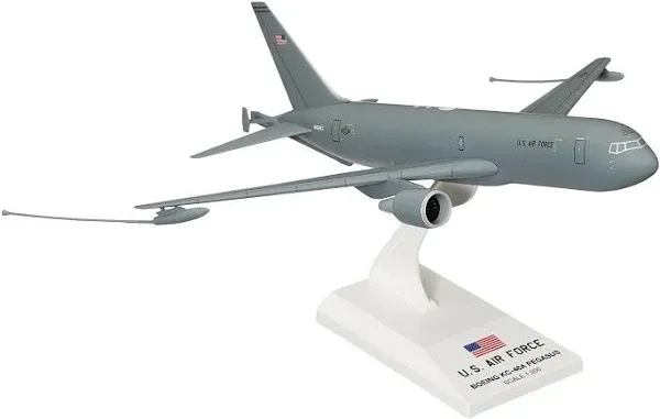 Daron SkyMarks KC-46A 1/200 Scale, Gray