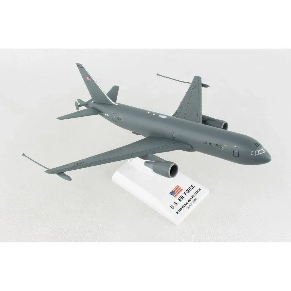 Skymarks KC-46A 1/200 USAF Model