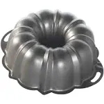 Nordic Ware Anniversary 12 Cup Bundt Pan