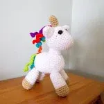 Darn Good Yarn DIY Unicorn Amigurumi Knit &amp; Crochet Craft Kit 7 x 4&#034; Complete