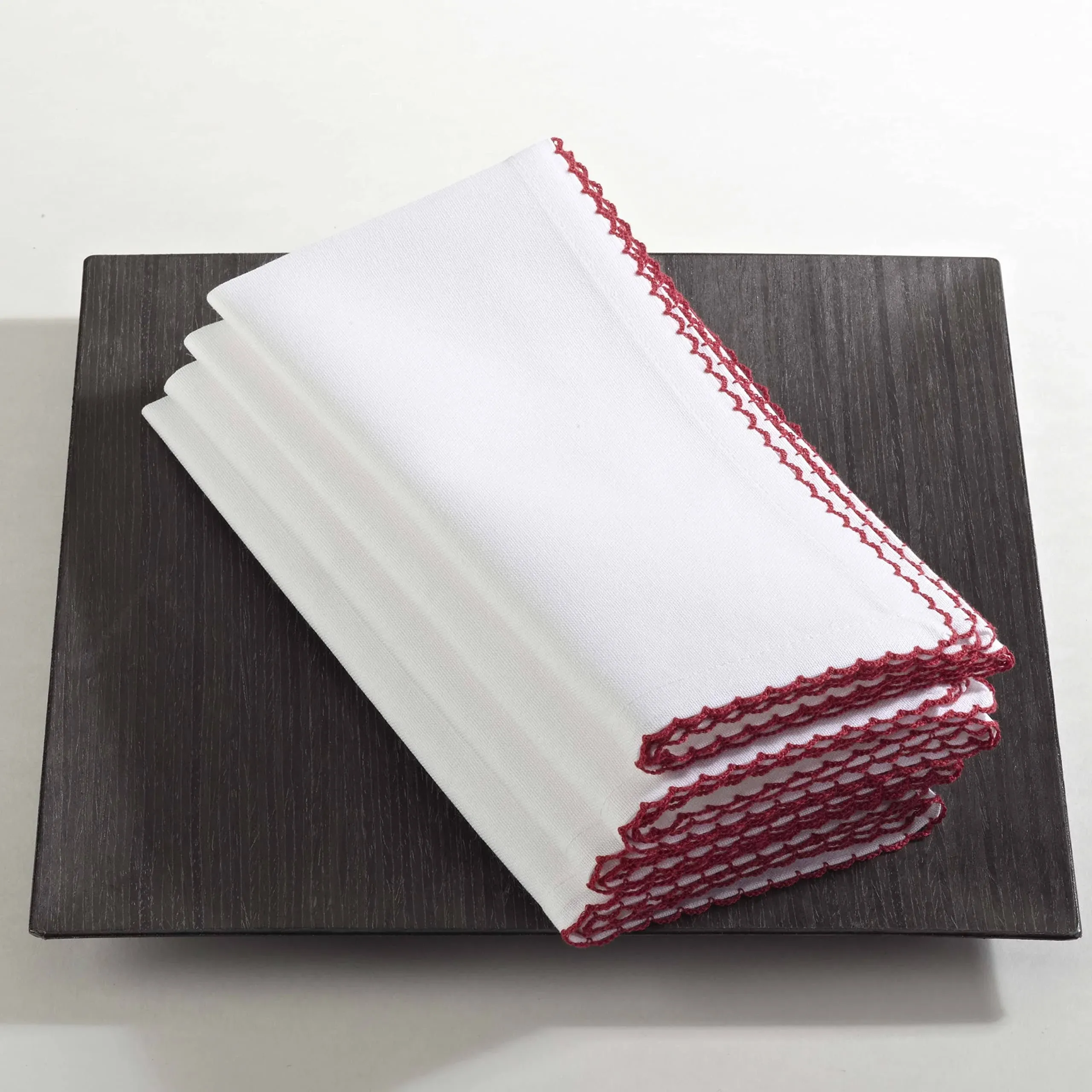 Saro Lifestyle 1442.R18S 18 x 18 in. Sqaure Whip Stitched Table Napkins, Red ...